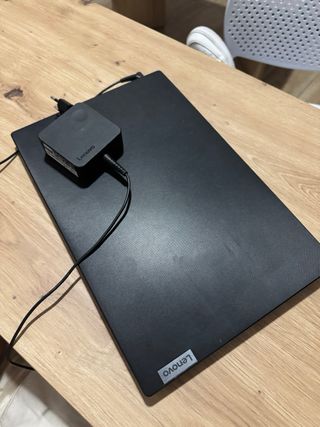 Portátil Lenovo i5 8GB RAM 512GB SSD 15.6