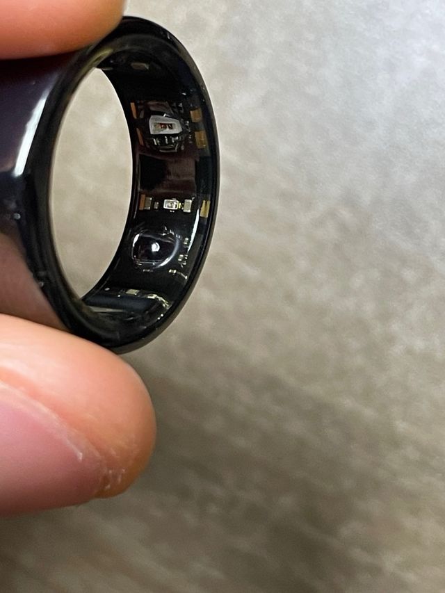 Oura ring