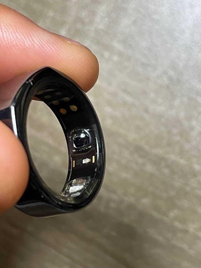 Oura ring