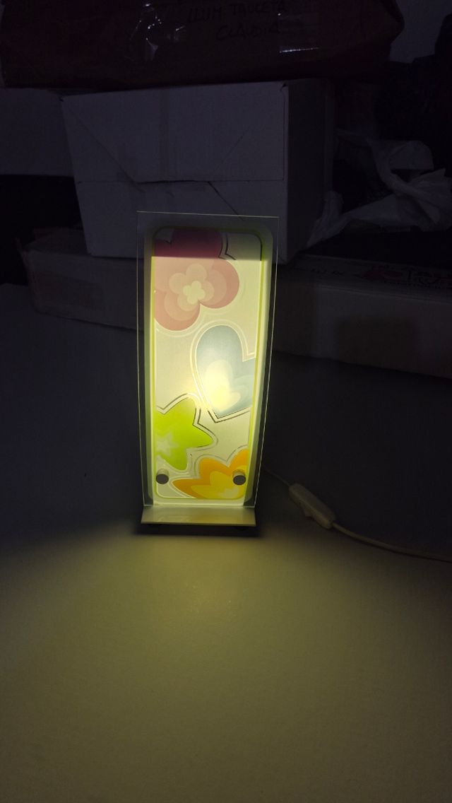 Lámpara infantil dormitorio