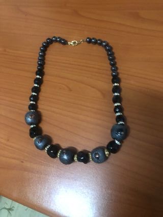 Colgante Negro y Dorado