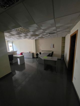 Oficina con posibilidad de vivienda