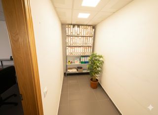 Oficina con posibilidad de vivienda