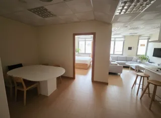 Oficina con posibilidad de vivienda