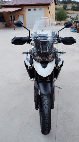 TRIUMPH TIGER 900 GT PRO