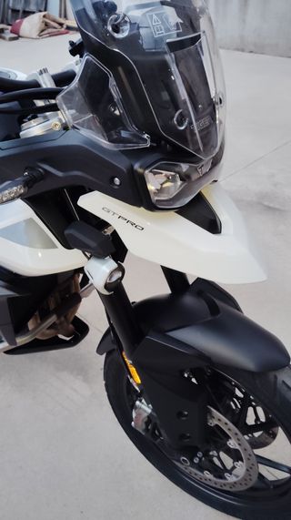 TRIUMPH TIGER 900 GT PRO