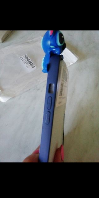 Cover iPhone 13 Pro Stitch con figura