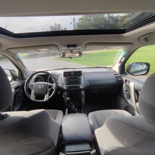 Toyota Land Cruiser 150 2010