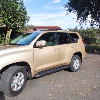 Toyota Land Cruiser 150 2010
