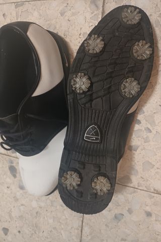 Zapatos de golf Nike blancos y negros