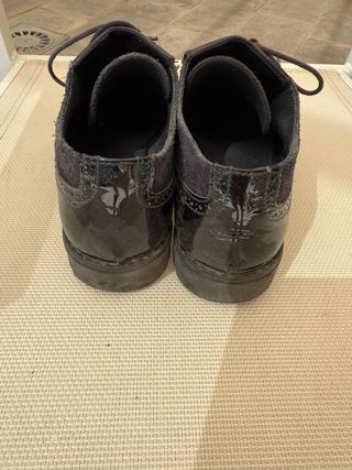 Zapatos colegiales charol y ante