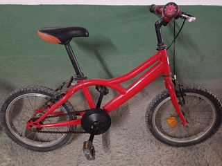 Bicicleta infantil roja marca Orbea