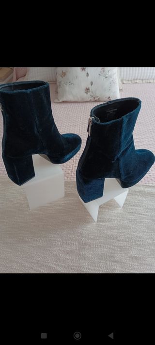Botines Zara terciopelo azul
