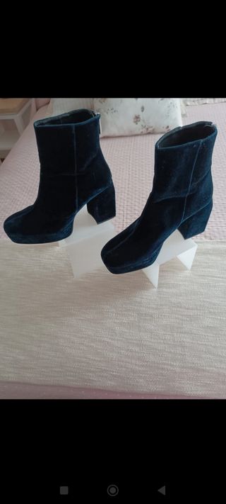 Botines Zara terciopelo azul