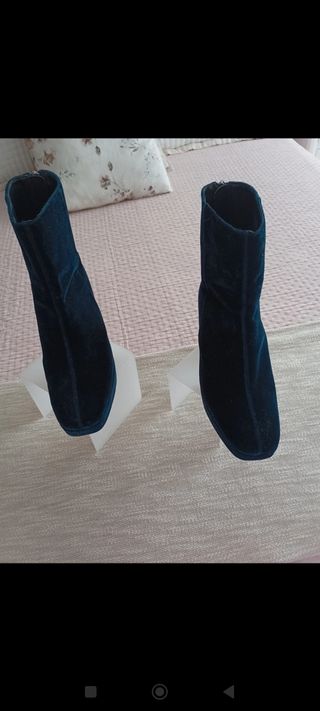 Botines Zara terciopelo azul