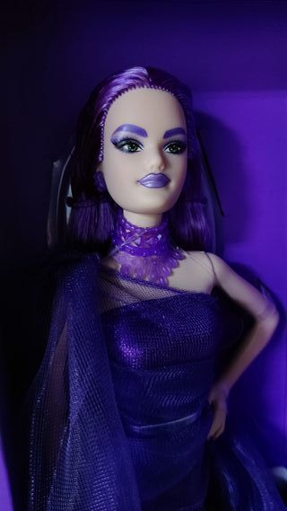Bambola da convention Barbie Chromatic Couture Purple