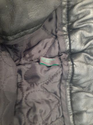 Falda negra con corazones acolchados