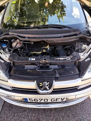 Peugeot 807 2008