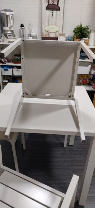 Mesa Comedor + 4 Sillas Blancas