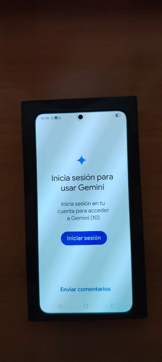 Samsung S22

