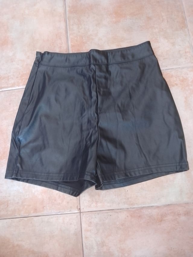 Shorts de cuero negros