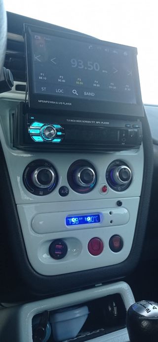 RADIO PANTALLA TÁCTIL 7" COCHE