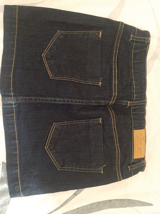 Falda vaquera niña Largo 33 Ancho parte abajo 43