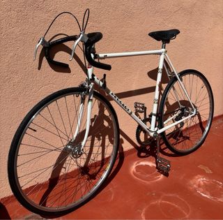 Bicicleta de carretera clasica