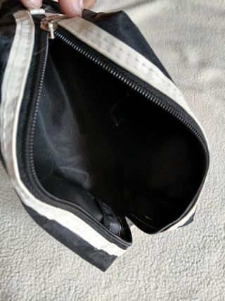 Borsa da toilette nera Hairstyle