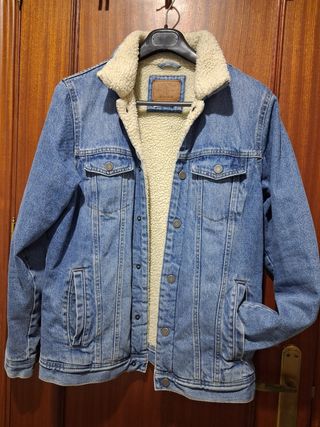 Cazadora vaquera con borreguito.