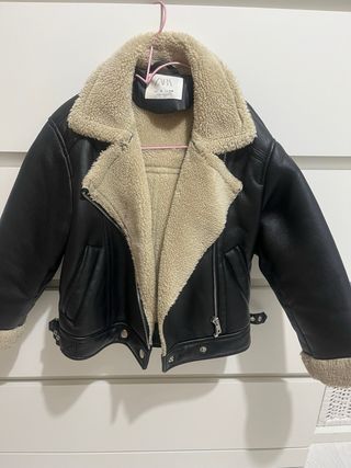 Cazadora Zara efecto piel borreguillo
niño/a.Talla