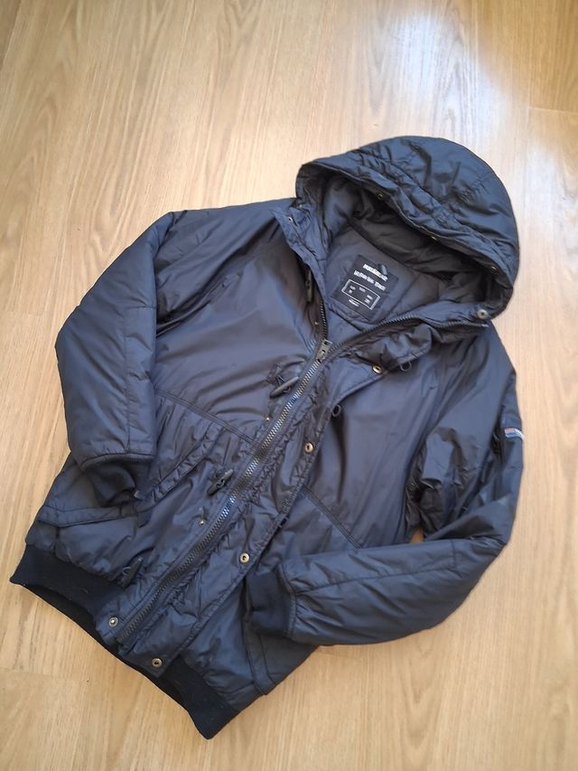 Chaqueta de invierno Pull&Bear Y2K bordada