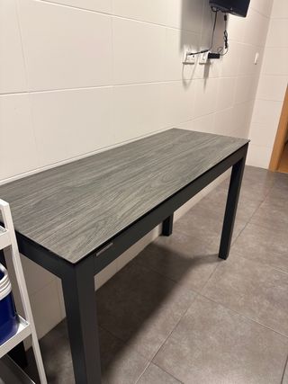Mesa de cocina extensible metal y madera