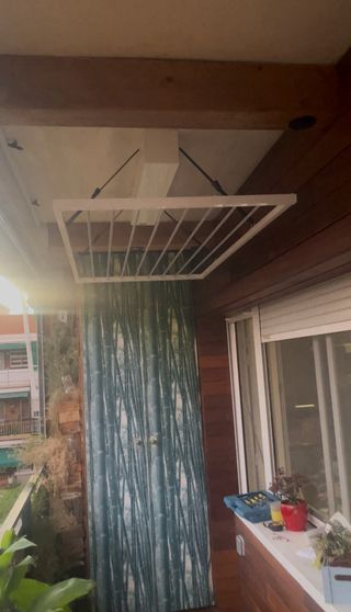 Tendedero automático motorizado