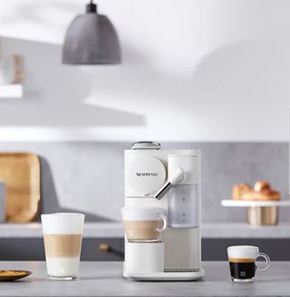 Cafetera Nespresso DeLonghi Lattissima One Blanca
