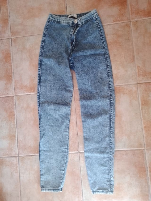 Vaqueros ajustados azules