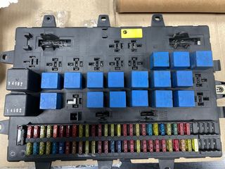 Caja fusibles y relés Renault Magnum 480 440 y 400