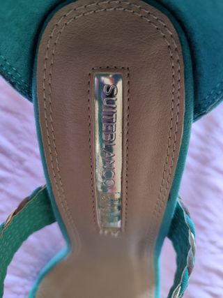 Sandalias de tacón trenzadas multicolor