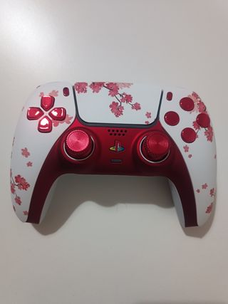 Mando PS5 con Flores y joystics TMR magnéticos.