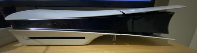 Consola PS5 slim con Lector + 4 Juegos + 2 mandos