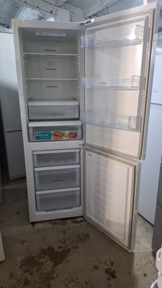 Nevera Hisense blanca