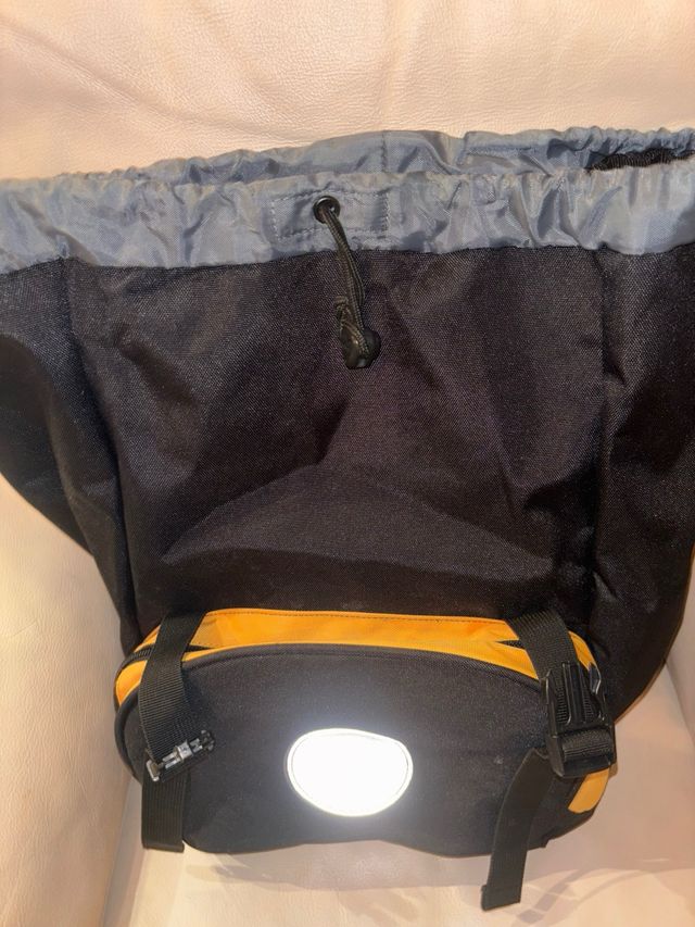 Mochila Alforja Decathlon Negra