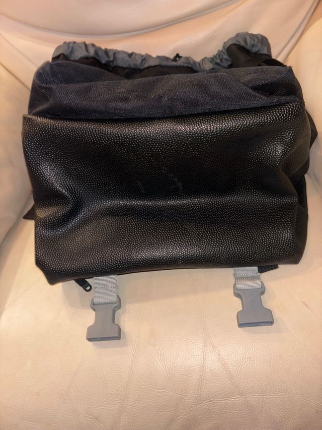 Mochila Alforja Decathlon Negra