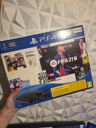PS4 Slim 500 GB Completa + 7 Juegos