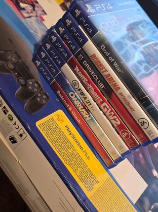 PS4 Slim 500 GB Completa + 7 Juegos
