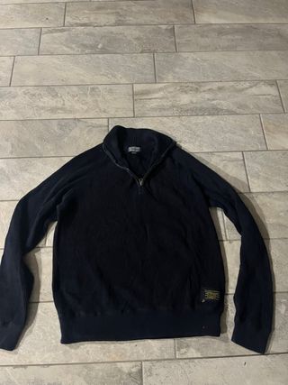 Maglione nero con zip