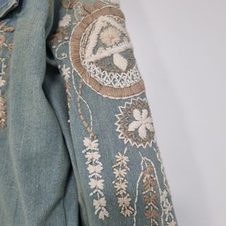 Cazadora vaquera bordada Tantra XL