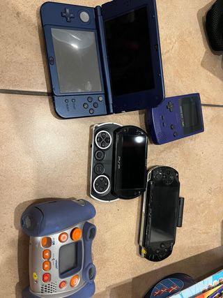 Game boy, psp, pspgo, Nintendo 2 ds y varios juego