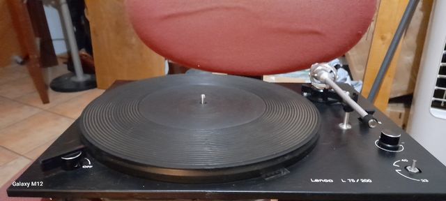 Giradischi Lenco L75/200