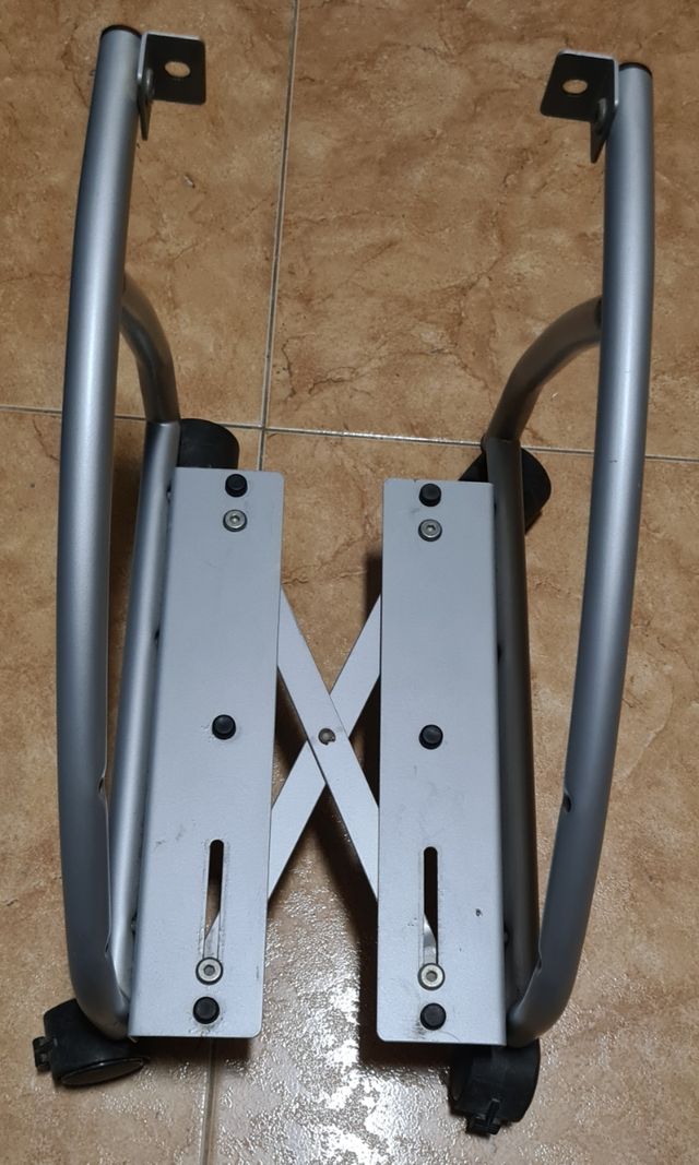 Soporte Ordenador Sobremesa